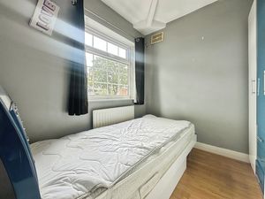 Bedroom 3 - click for photo gallery